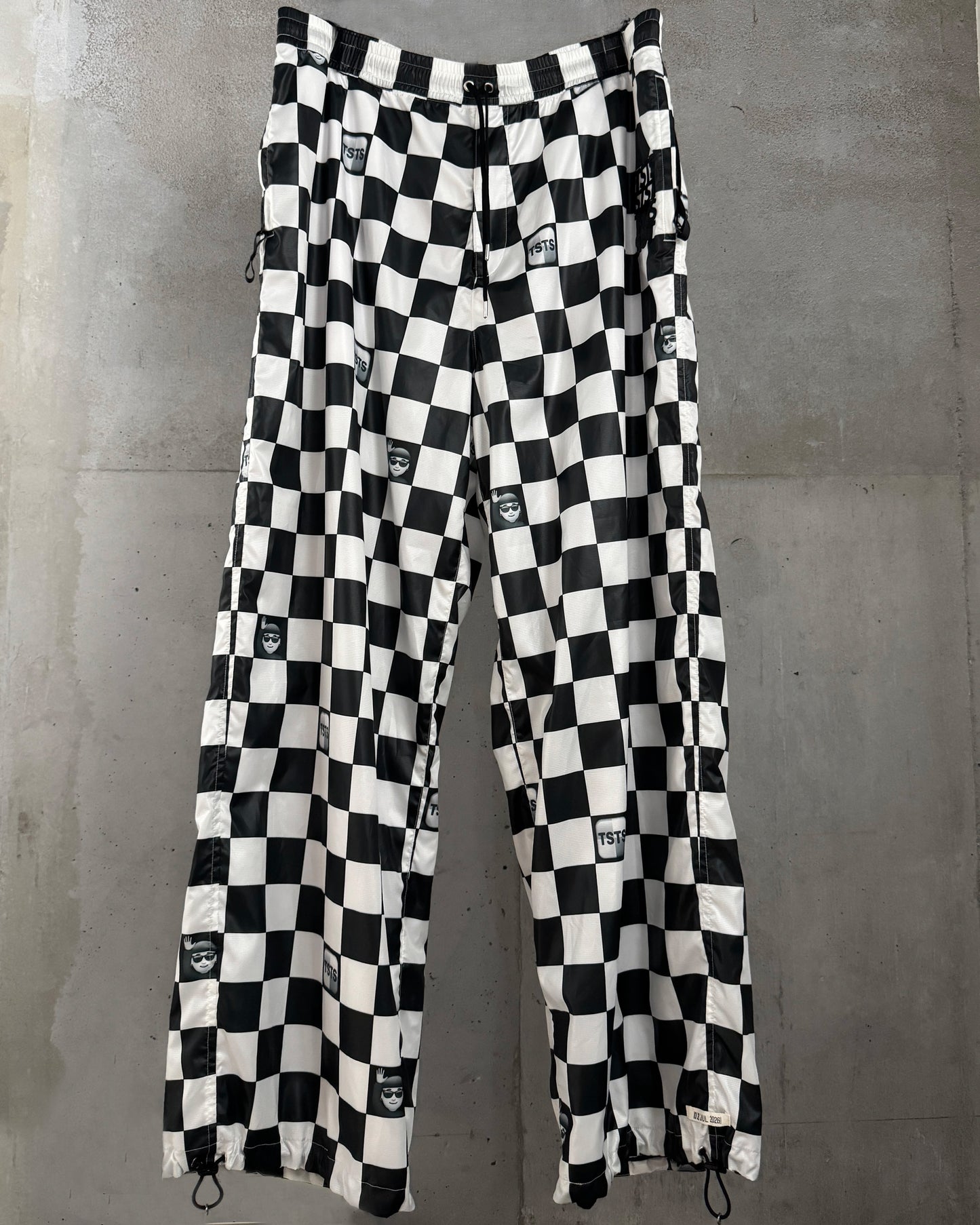 RECYCLED POLYESTER WIND PANTS