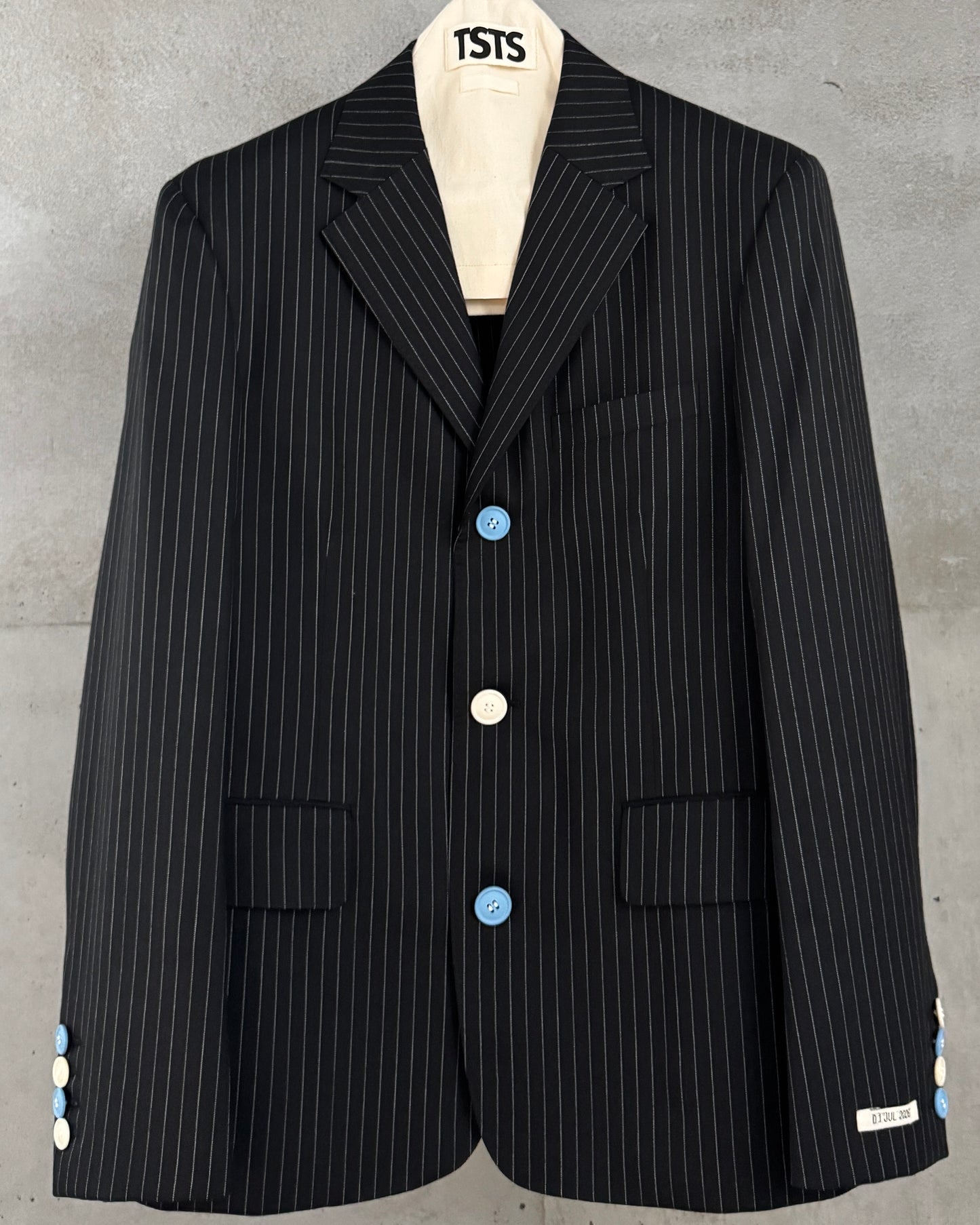 TUNE BLAZER